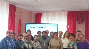 В Копыльском ТЦСОН республиканская акция «Вместе — за крепкую и здоровую семью» завершилась диалоговой площадкой «Семья в нашем сердце: открытый диалог».